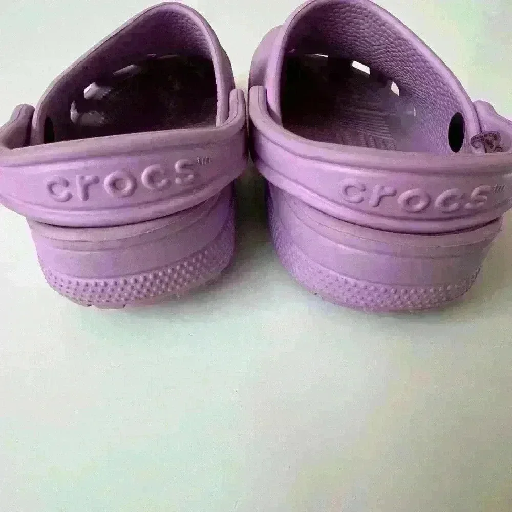 Crocs Kid’s Lavender Slingback Clog.